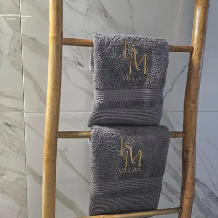 K&m Apartment *
